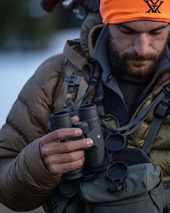 Vortex Razor UHD 10x32 Binocular - Image 6