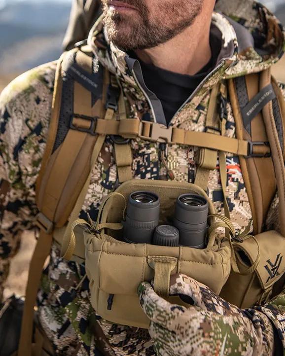 Vortex Razor HD 10x42 Binocular - Image 6