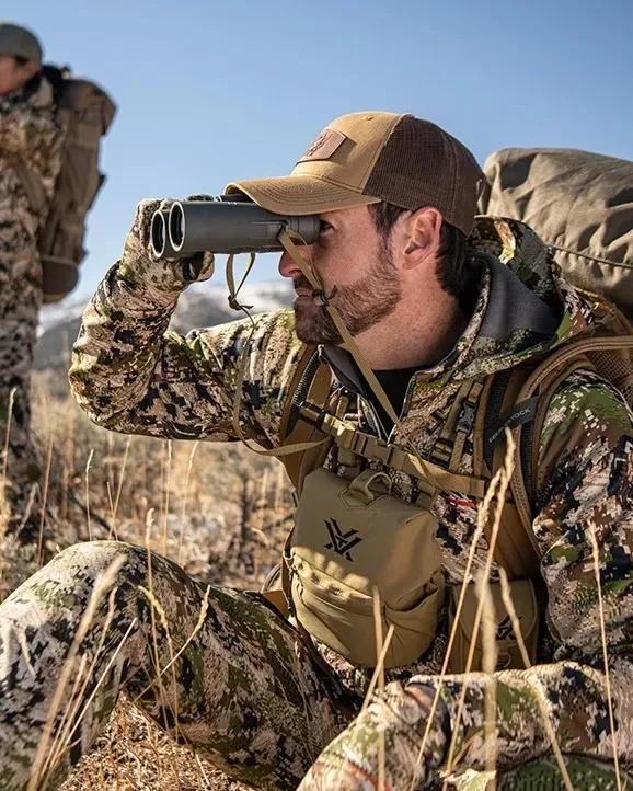 Vortex Razor HD 8x42 Binocular - Image 4