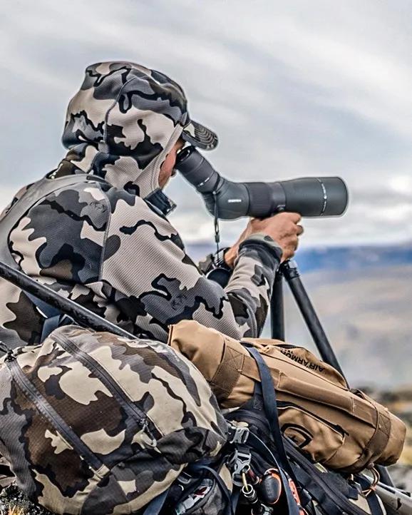 Vortex Razor HD 22-48x65 Spotting Scope | Angled - Image 4